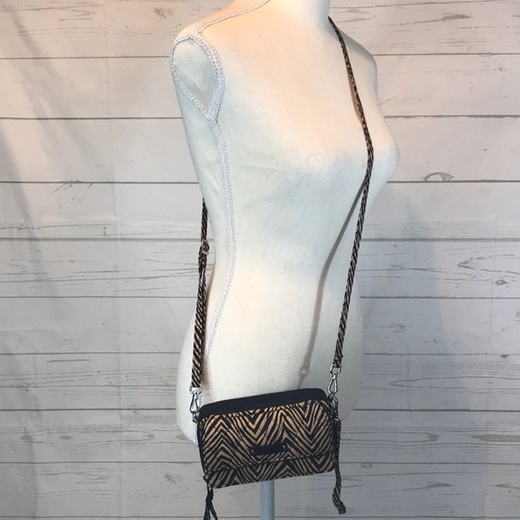 Vera Bradley Organizer - Picture 2 of 9